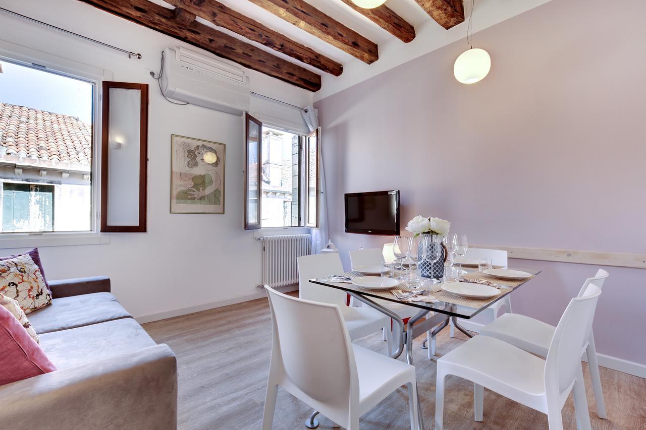 Botteri Palace Apartments By Wonderful Italy Венеция Экстерьер фото