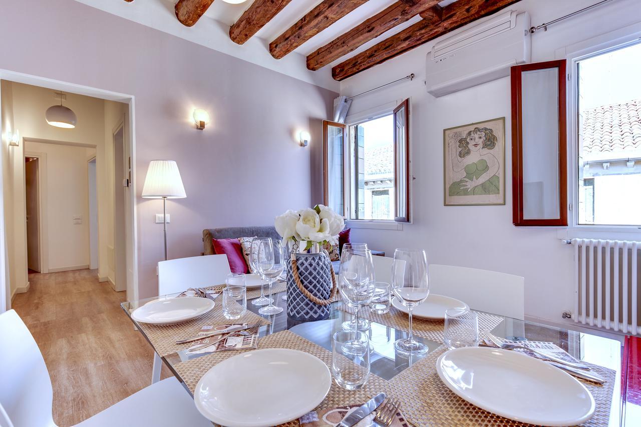 Botteri Palace Apartments By Wonderful Italy Венеция Экстерьер фото